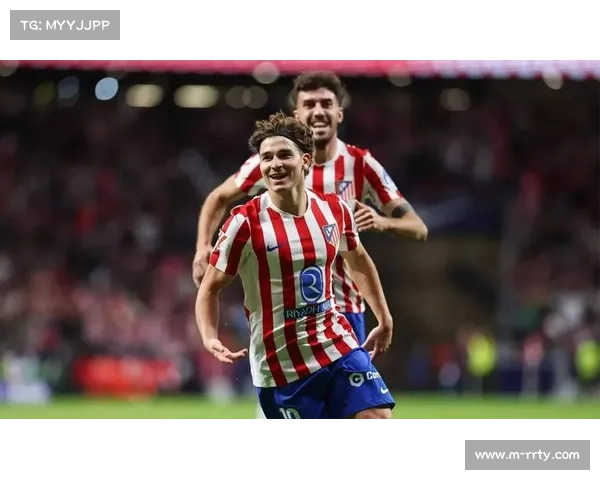 阿尔瓦雷斯帽子戏法绝杀马竞，西蒙尼场边激情庆祝